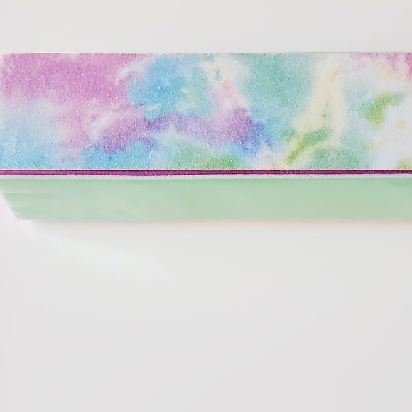 Gel nail strips by Dashing Diva at home mani - Picture 4 of 6